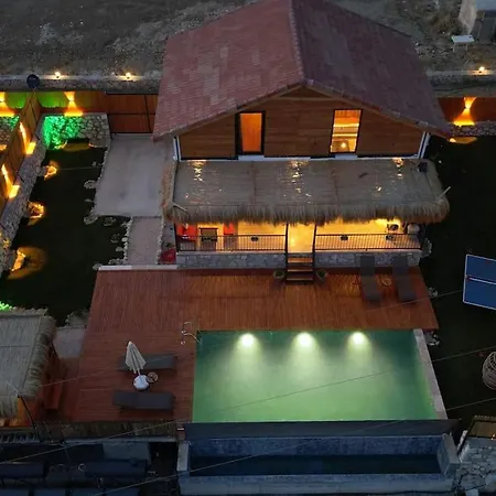 Kocaarmut 1 Villa